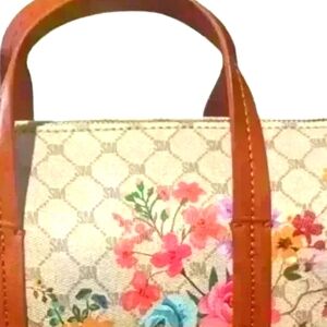 GOOD CONDITION STEVE MADDEN Floral Canvas BARREL Bag